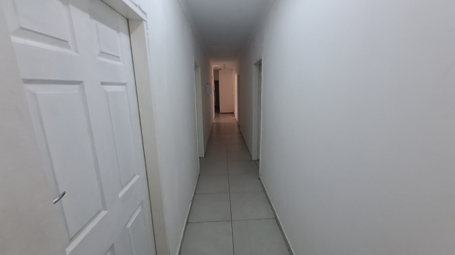 17 Bedroom Property for Sale in Universitas Free State